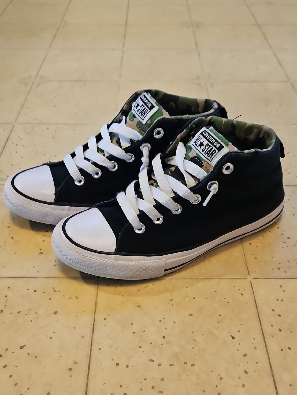 Converse Kids Black Canvas Mid-Top Sneakers with Camo Lining